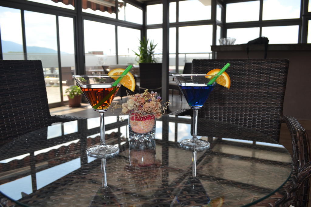 Alexander Hotel Asenovgrad Exteriér fotografie