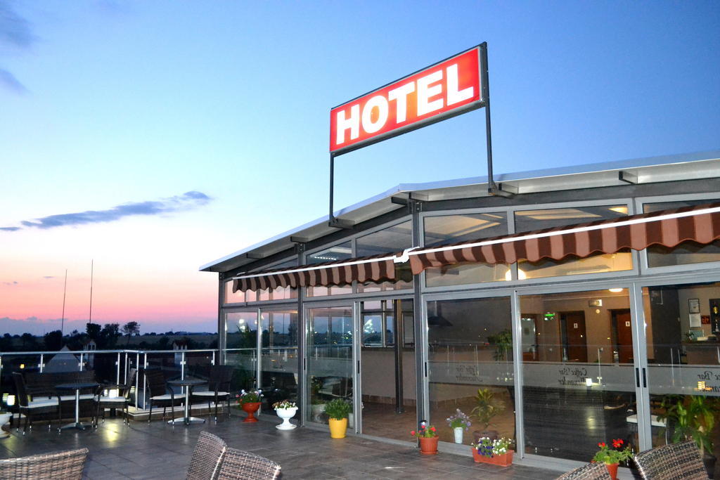 Alexander Hotel Asenovgrad Exteriér fotografie